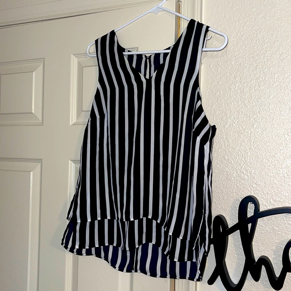 Banana Republic M top